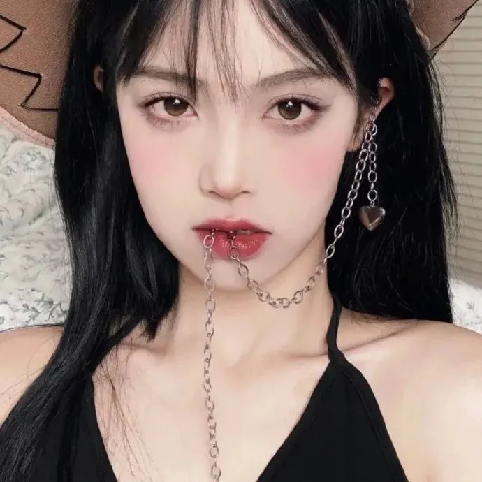 费家有女